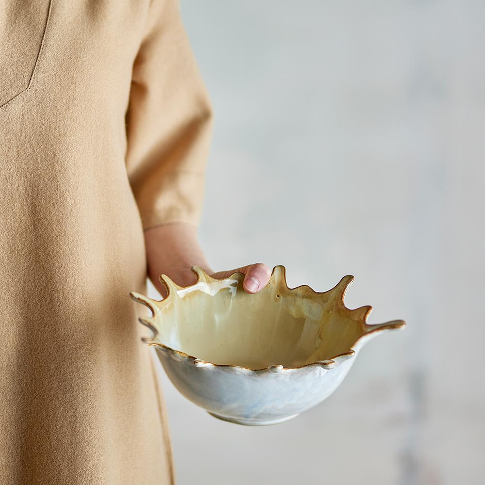 Bloomingville Alcott Schale aus Steingut, Natur – dekorative Servierschale mit Glasur
