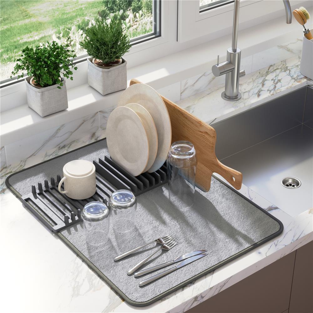 Umbra Udry Geschirr Abtropfgestell und Mikrofaser Abtropfmatte, Faltbar, Platzsparend, 61 x 45 cm, in Anthrazit
