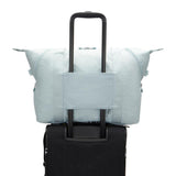 Kipling ART M, multifunktionale Tragetasche, Breezy Blue (blau), Reisetasche mit Trolleyhalterung