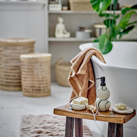 Bloomingville Minna Schale aus Steingut in Weiß L14 x W11 x H5 cm – Deko Schale fürs Bad